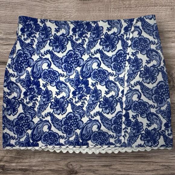 Crown & Ivy Woman's Skort Size 14 Blue Paisley Pull-on Stretch Skirt Shorts - Picture 1 of 12
